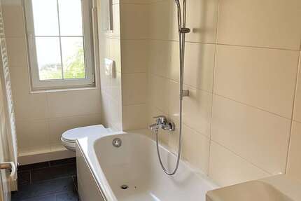 Wohnung zum Mieten in Ronneburg 410 € 67.42 m² 3 zimmer