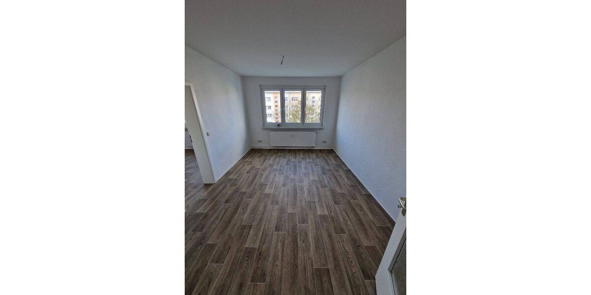 Etagenwohnung Altenburg Südost - 2 Zimmer, 46 m&sup2;, 275&euro; | Angebot:26919900