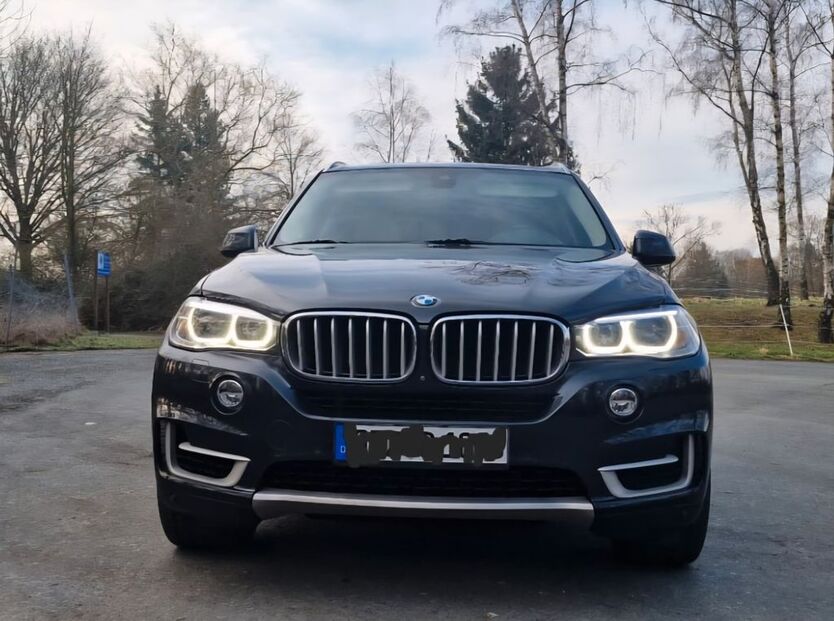 BMW X5 183.000 km 22.000 € Greiz 07973
