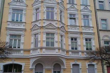 Wohnung Gera Innenstadt - 3 Zimmer, 83 m&sup2;, 460&euro; | Angebot:25263367