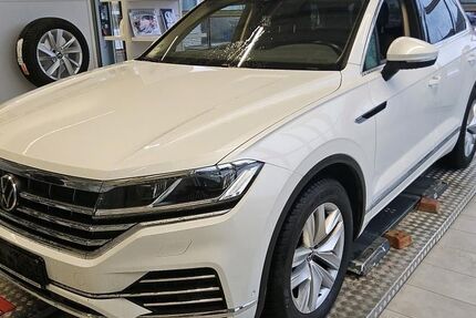 VW Touareg 38.669 km 49.750 &euro; Gera 07546
