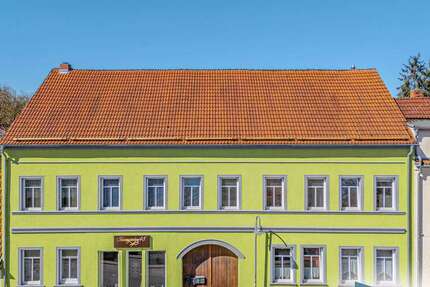 Haus Teuchern - 10 Zimmer, 281 m&sup2;, 179.900&euro; | Angebot:26183919