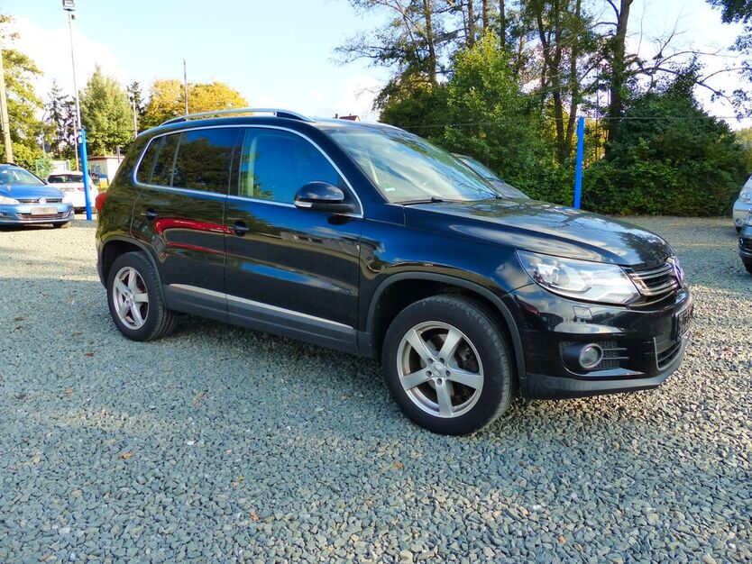VW Tiguan 165.901 km 9.999 € Hermsdorf/Schleifreisen 07629