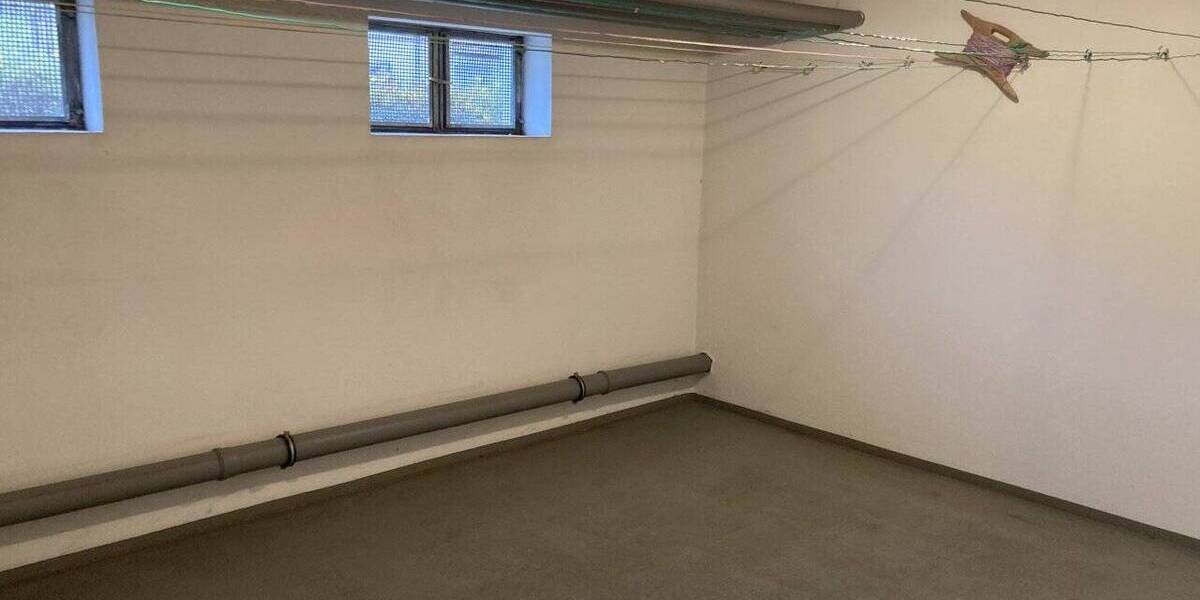 Etagenwohnung Fraureuth - 3 Zimmer, 71 m&sup2;, 69.000&euro; | Angebot:26108222