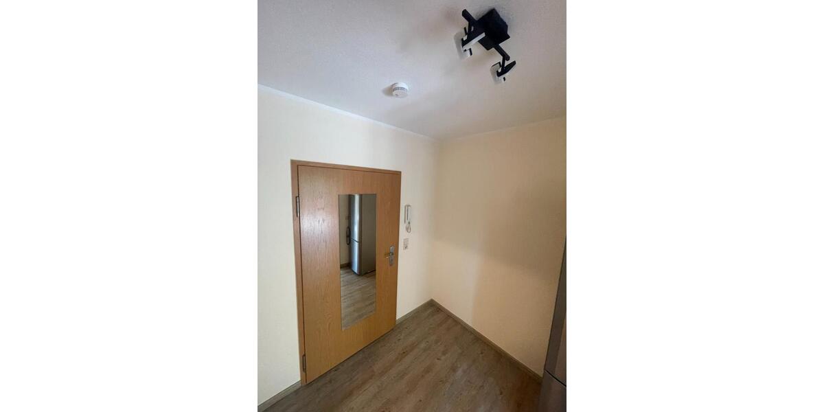 Etagenwohnung Schmölln - 1 Zimmer, 40 m&sup2;, 280&euro; | Angebot:26223217