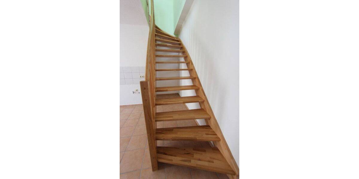 Etagenwohnung Gera Innenstadt - 4 Zimmer, 152 m&sup2;, 890&euro; | Angebot:26824943