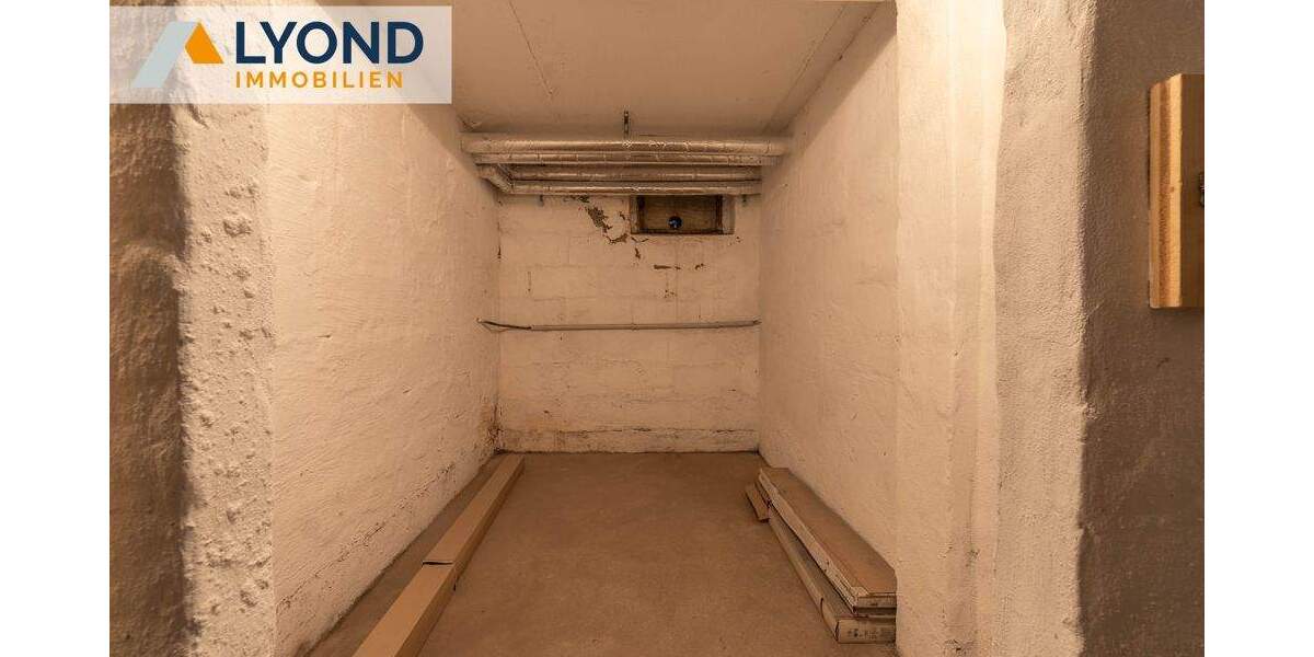 Etagenwohnung Gera Innenstadt - 4 Zimmer, 130 m&sup2;, 380.000&euro; | Angebot:25835596