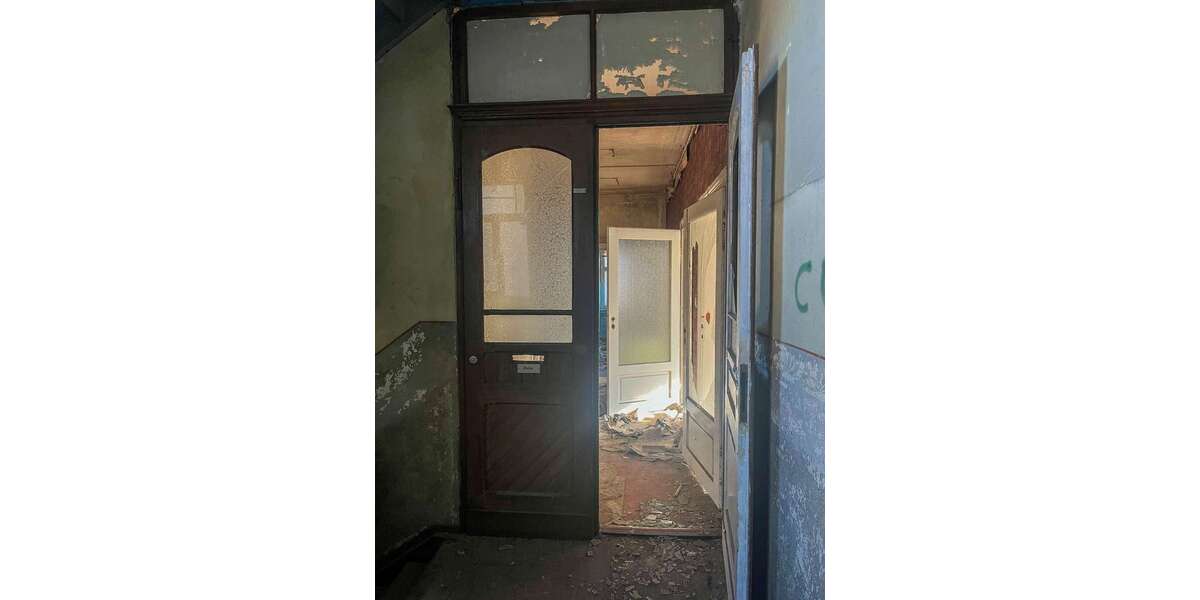 Einfamilienhaus Altenburg - 24 Zimmer, 970 m&sup2;, 190.000&euro; | Angebot:23806609