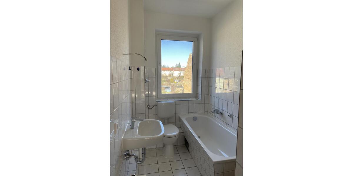 Etagenwohnung Zeitz - 2 Zimmer, 52 m&sup2;, 330&euro; | Angebot:25327035