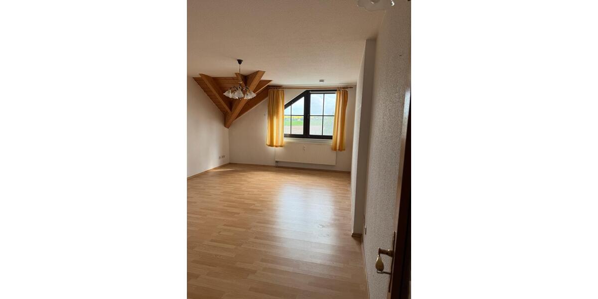 Etagenwohnung Schmölln - 1 Zimmer, 46 m&sup2;, 437&euro; | Angebot:26444477