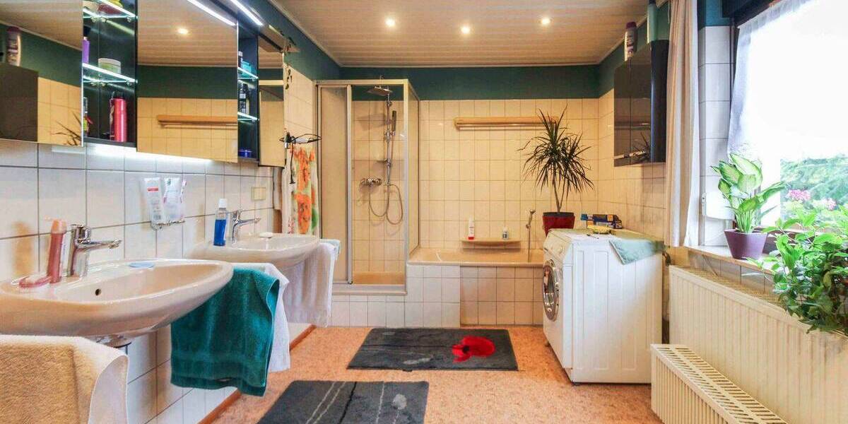 Einfamilienhaus Zeitz - 5 Zimmer, 143 m&sup2;, 299.000&euro; | Angebot:26219808