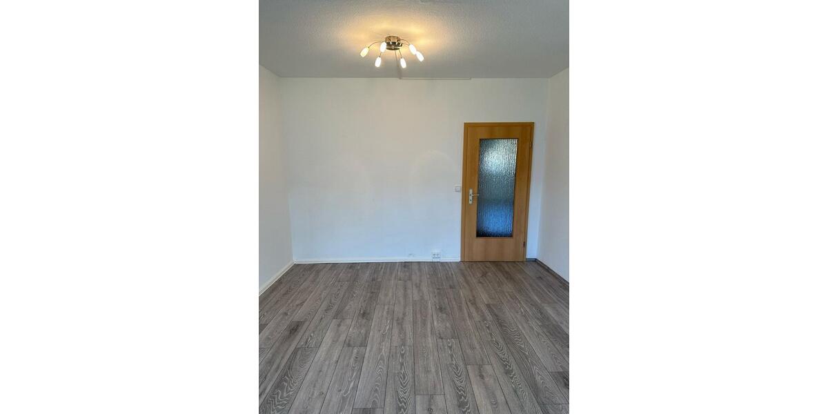 Etagenwohnung Gera Lusan - 2 Zimmer, 55 m&sup2;, 290&euro; | Angebot:25754695