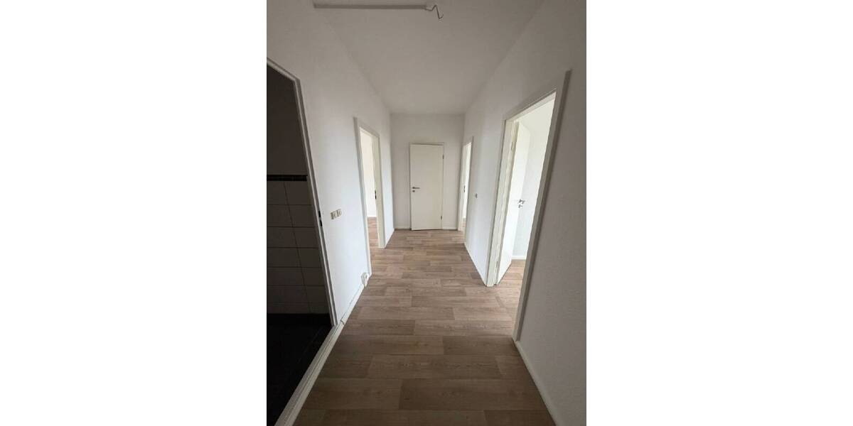 Etagenwohnung Gera Lusan - 3 Zimmer, 68 m&sup2;, 375&euro; | Angebot:25692057