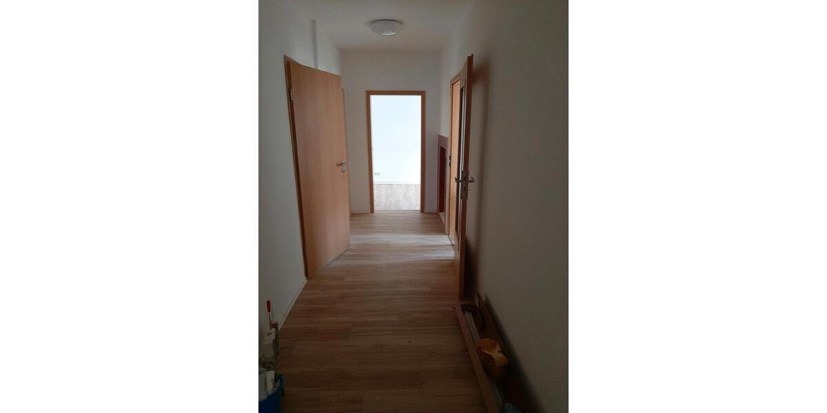 Etagenwohnung Greiz - 3 Zimmer, 108 m&sup2;, 730&euro; | Angebot:26618787