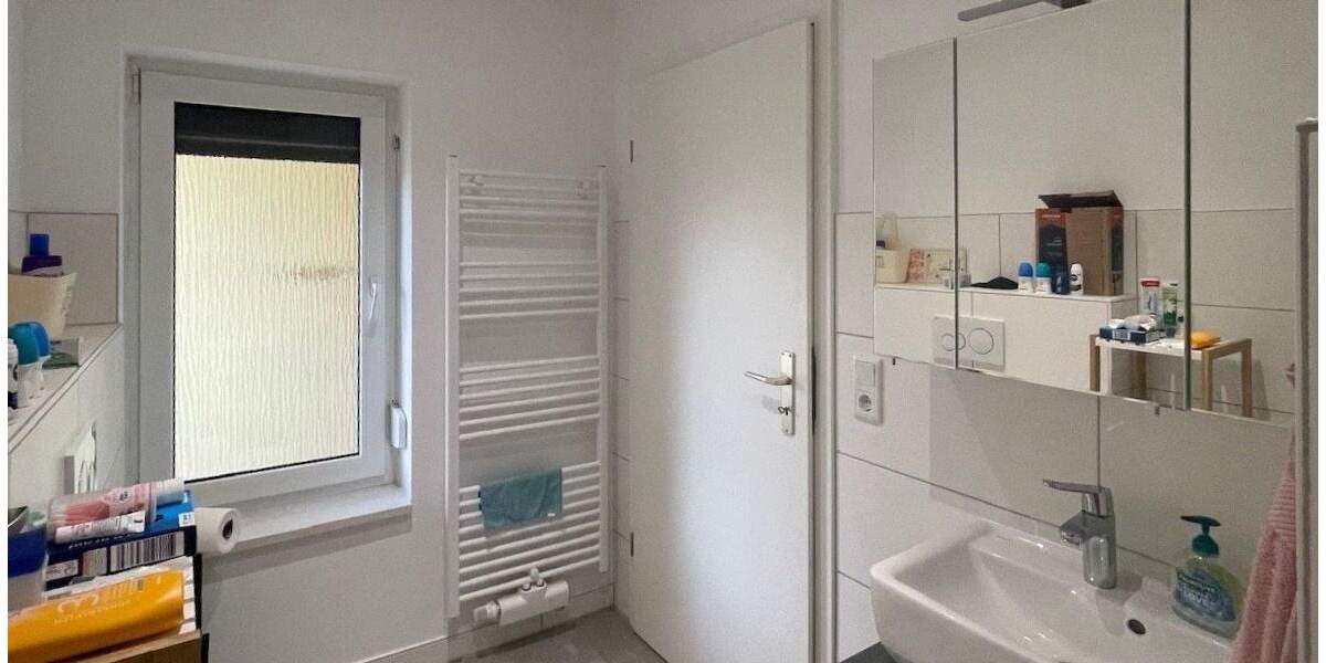 Doppelhaushälfte Droyßig - 4 Zimmer, 100 m&sup2;, 125.000&euro; | Angebot:25689985