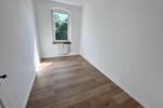 Sanierte 4-Raum-Wohnung mit Balkon und Einbauküche! - Etagenwohnung Gera Zwötzen | Angebot:26335635