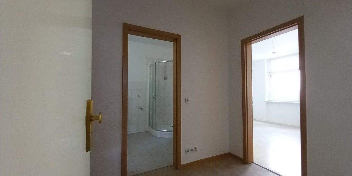 Etagenwohnung Crimmitschau - 2 Zimmer, 51 m&sup2;, 270&euro; | Angebot:25678764