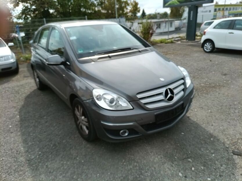 Mercedes-Benz B 160 166.000 km 2.450 € Reichenbach im Vogtland 08468