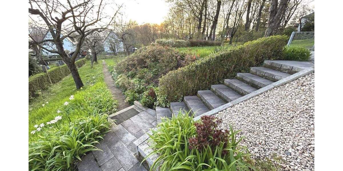 RESERVIERT *** Weitblick über Gera | Wohnen in Toplage | EFH zur Miete *** 4 zimmer