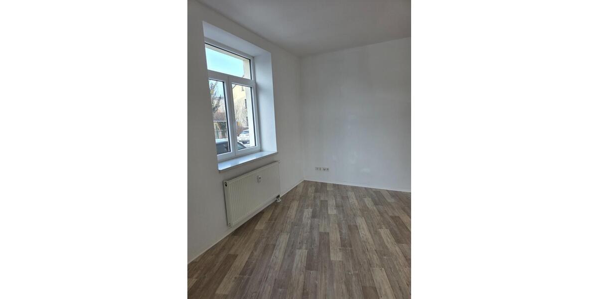 Erdgeschoßwohnung Gera Alt-Taubenpreskeln - 4 Zimmer, 105 m&sup2;, 600&euro; | Angebot:25959372