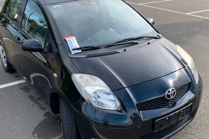 Toyota Yaris 133.925 km 3.100 &euro; Bad Klosterlausnitz 07639