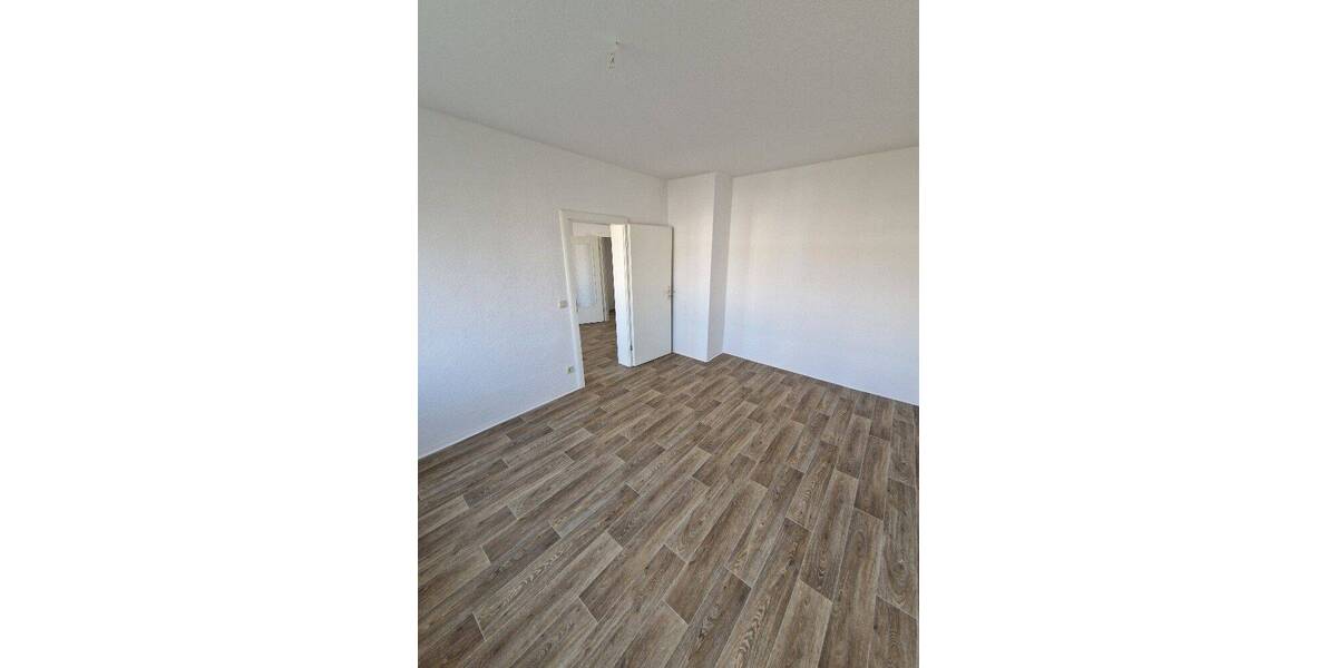 Etagenwohnung Altenburg Südost - 2 Zimmer, 46 m&sup2;, 275&euro; | Angebot:26919900
