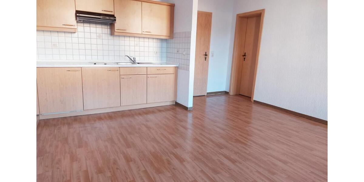 Etagenwohnung Werdau - 2 Zimmer, 40 m&sup2;, 220&euro; | Angebot:26618939
