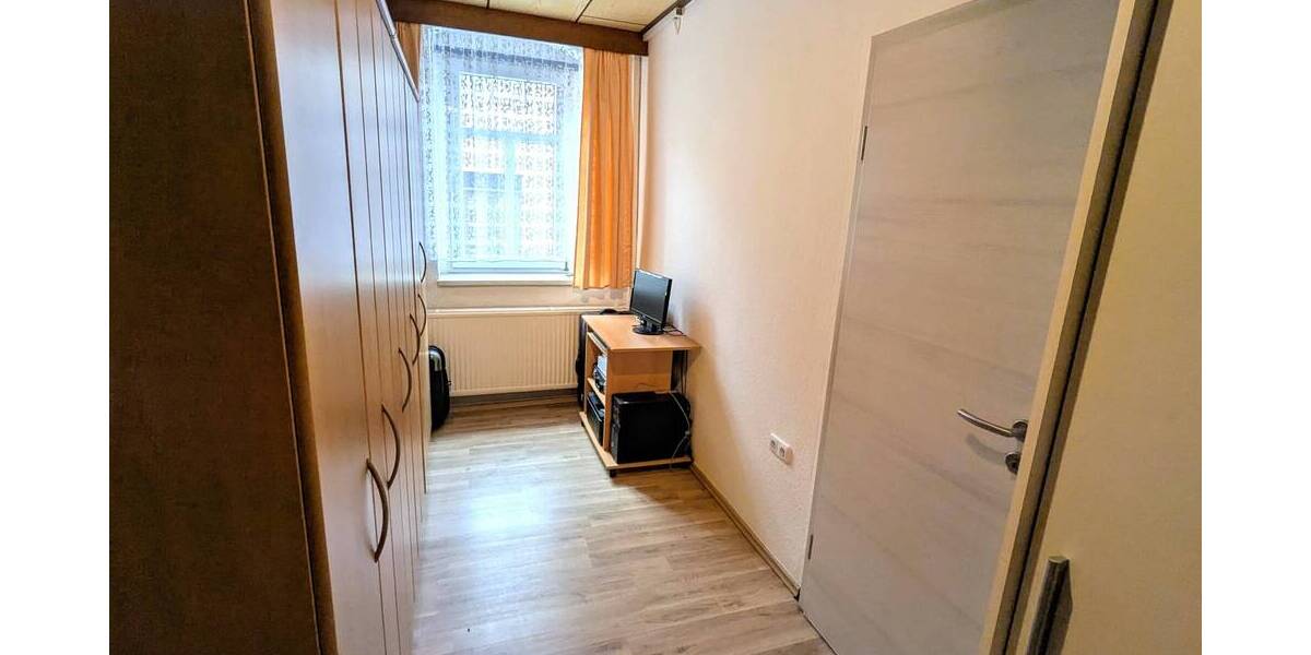 Mehrfamilienhaus, Wohnhaus Eisenberg - 4 Zimmer, 143 m&sup2;, 99.000&euro; | Angebot:25741019