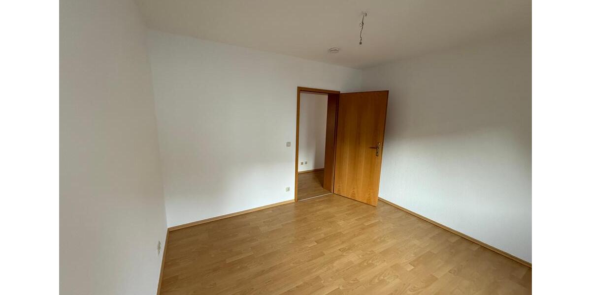 Dachgeschoßwohnung Greiz - 2 Zimmer, 50 m&sup2;, 289&euro; | Angebot:24511704
