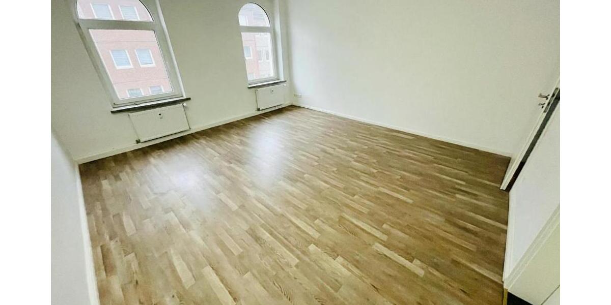 Modern sanierte 4 Raum-Wohnung mit Balkon und schickem Bad! - Etagenwohnung Gera Ostviertel | Angebot:26335029