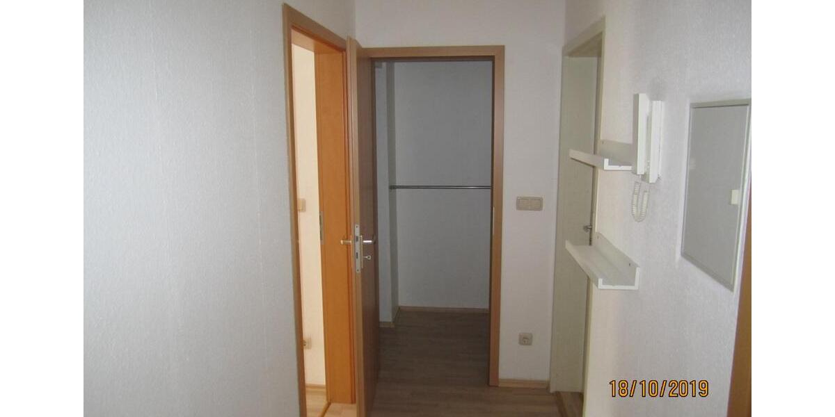 Erdgeschoßwohnung Meuselwitz - 2 Zimmer, 50 m&sup2;, 300&euro; | Angebot:24651531