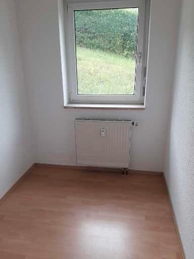 Erdgeschoßwohnung Triptis - 1 Zimmer, 35 m&sup2;, 255&euro; | Angebot:25308431