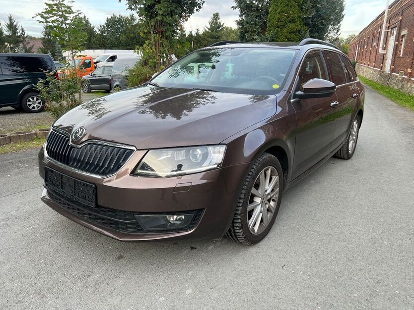 Skoda Octavia 84.000 km 14.600 € Werdau 08412