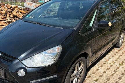 Ford S-Max 295.136 km 1.750 &euro; Triptis 07819