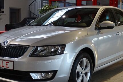 Skoda Octavia 77.000 km 14.790 &euro; Gera 07552