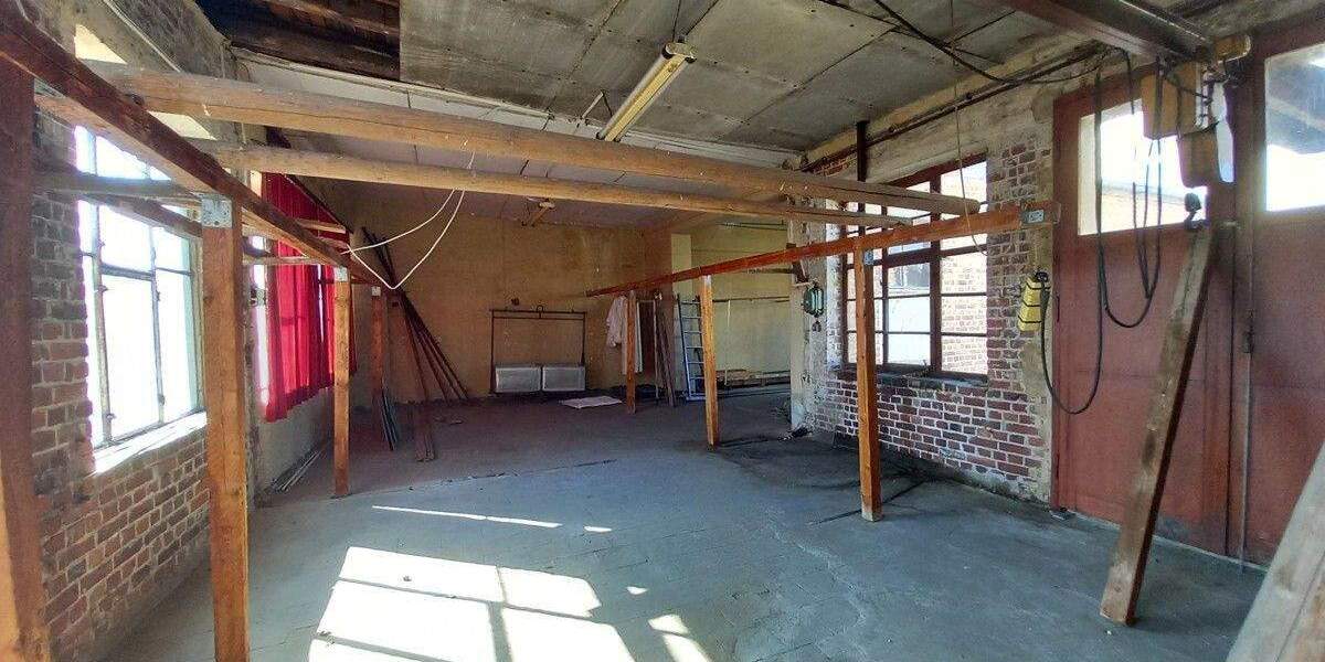 Mehrfamilienhaus, Wohnhaus Crimmitschau - 9 Zimmer, 185 m&sup2;, 69.000&euro; | Angebot:25385481