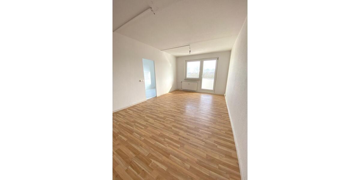 Etagenwohnung Gera Lusan - 2 Zimmer, 54 m&sup2;, 290&euro; | Angebot:26084172