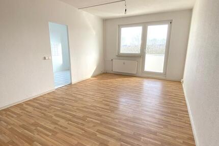 Wohnung Gera Lusan - 2 Zimmer, 54 m&sup2;, 275&euro; | Angebot:26084172