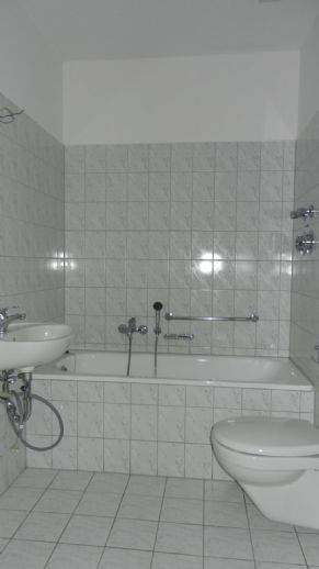 Etagenwohnung Zeulenroda-Triebes Zeulenroda - 3 Zimmer, 74 m&sup2;, 410&euro; | Angebot:26751572