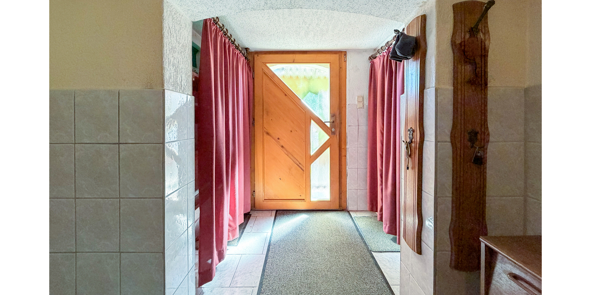 hr privates Refugium – Einfamilienhaus mit Poolhaus, Wintergarten und viel Platz! *Provisionsfrei - Einfamilienhaus Gera Lusan | Angebot:27212518