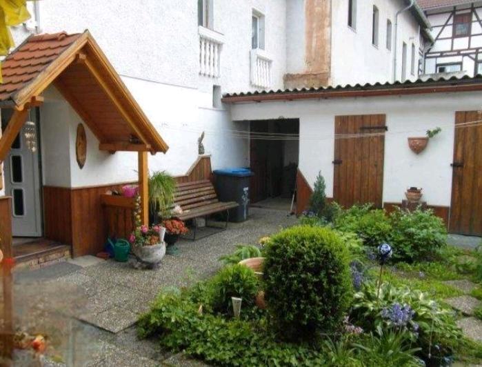 Mehrfamilienhaus, Wohnhaus Triptis - 10 Zimmer, 200 m&sup2;, 159.000&euro; | Angebot:26197983
