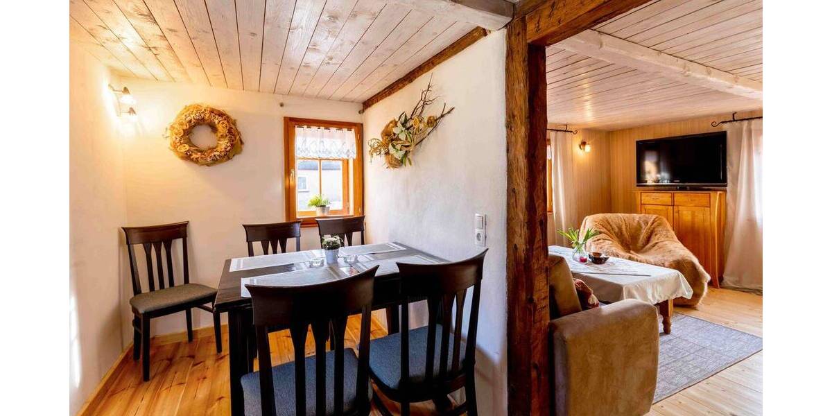 Mehrfamilienhaus, Wohnhaus Auma-Weidatal Wiebelsdorf - 7 Zimmer, 240 m&sup2;, 179.000&euro; | Angebot:26910454
