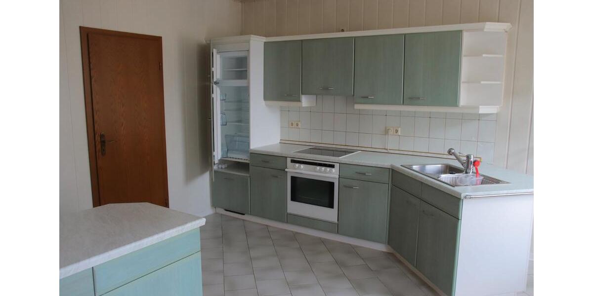 Doppelhaushälfte Crimmitschau - 12 Zimmer, 170 m&sup2;, 125.000&euro; | Angebot:26226267