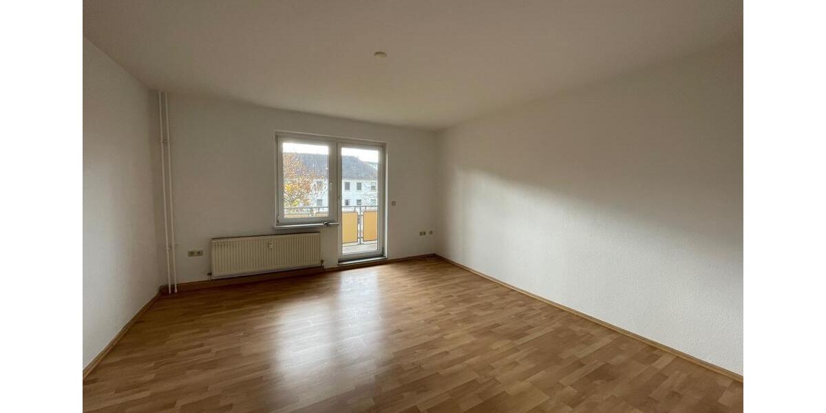 Etagenwohnung Gera Alt-Bieblach - 3 Zimmer, 64 m&sup2;, 384&euro; | Angebot:24256008
