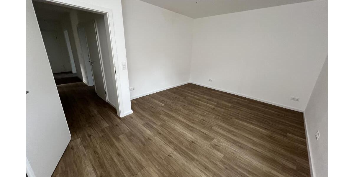 Erstbezug nach Sanierung: Exklusive 3 Zimmer Wohnung mit Balkon, Wanne und Dusche! - Etagenwohnung Gera Alt-Bieblach | Angebot:26248665