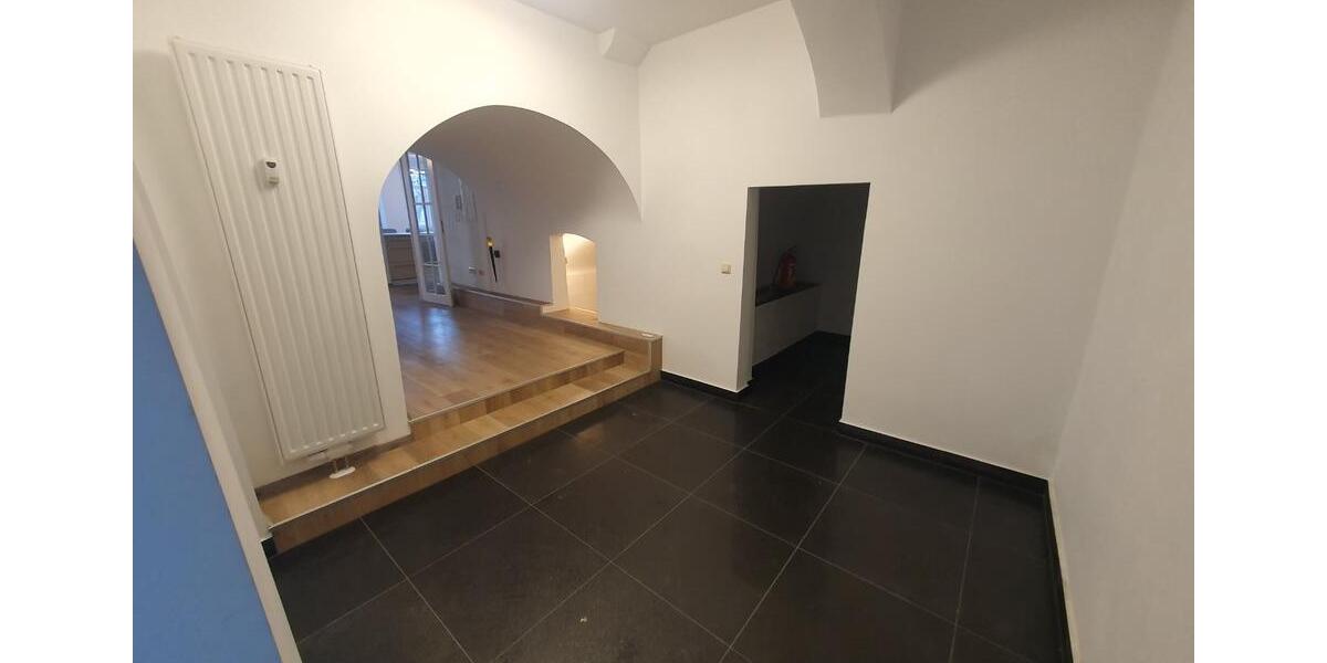 Helle 2-Raumwohnung am Marktplatz von 07607 Eisenberg 2 zimmer