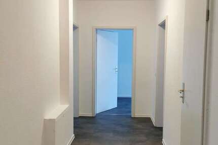 Wohnung Gera Debschwitz - 3 Zimmer, 92 m&sup2;, 590&euro; | Angebot:26071488