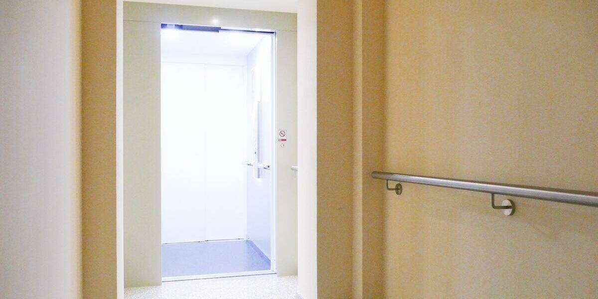 Gewerbeobjekt Greiz - 5 Zimmer, 138 m&sup2;, 1.050&euro; | Angebot:26796380