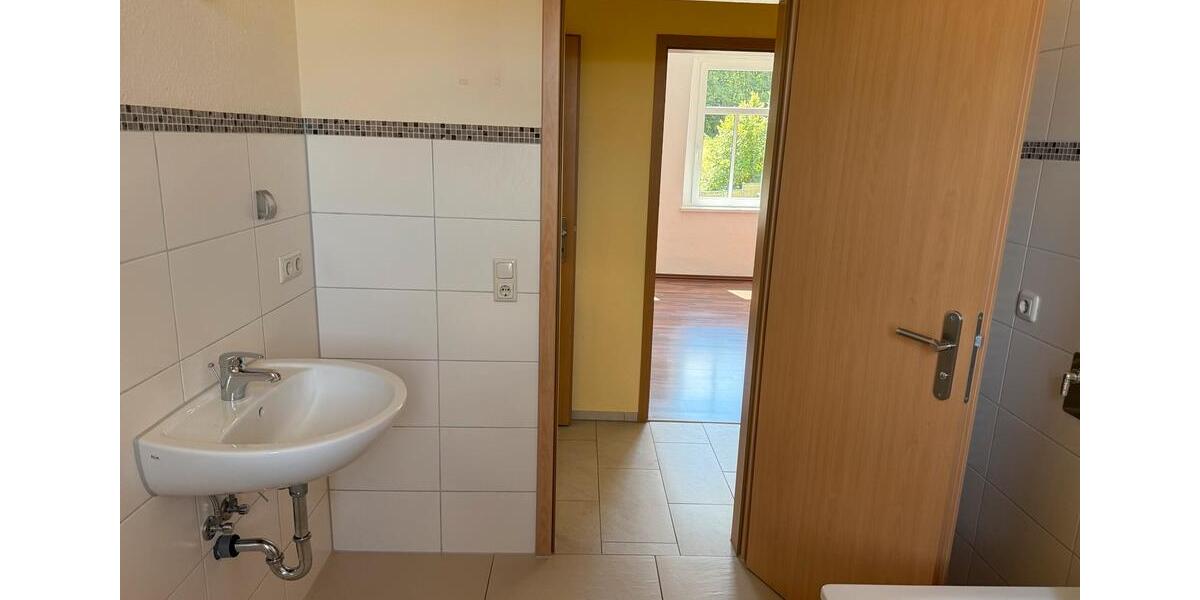 Mehrfamilienhaus, Wohnhaus Teuchern - 14 Zimmer, 260 m&sup2;, 289.000&euro; | Angebot:27409835