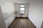 Etagenwohnung Meerane - 3 Zimmer, 85 m&sup2;, 400&euro; | Angebot:26681048